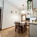Апартаменты Phoenix Via Giolitti 3 Rif A809