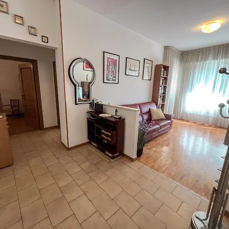 Phoenix Via Giolitti 14 Rif A809 شقة